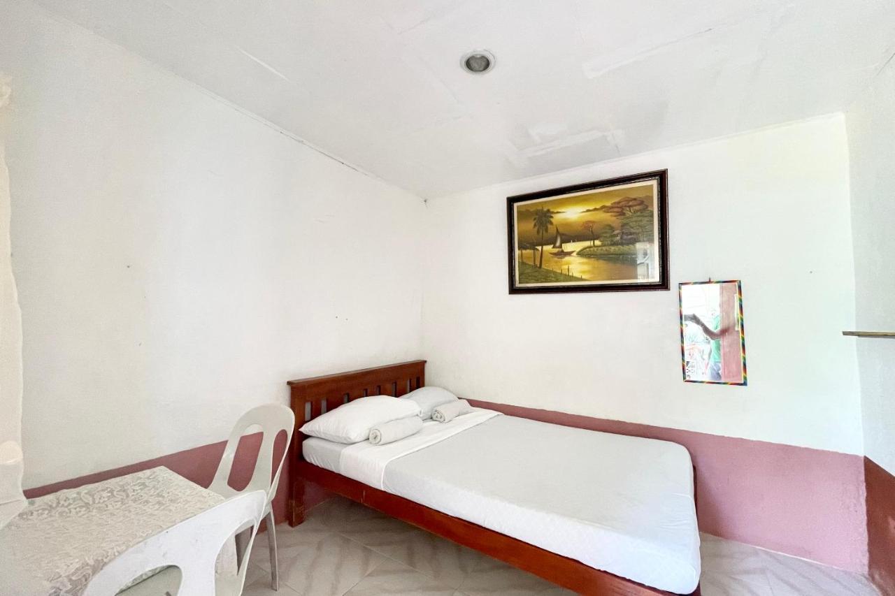 Oyo 899 Merie Diz Sunrise Beach Resort Oslob Bagian luar foto