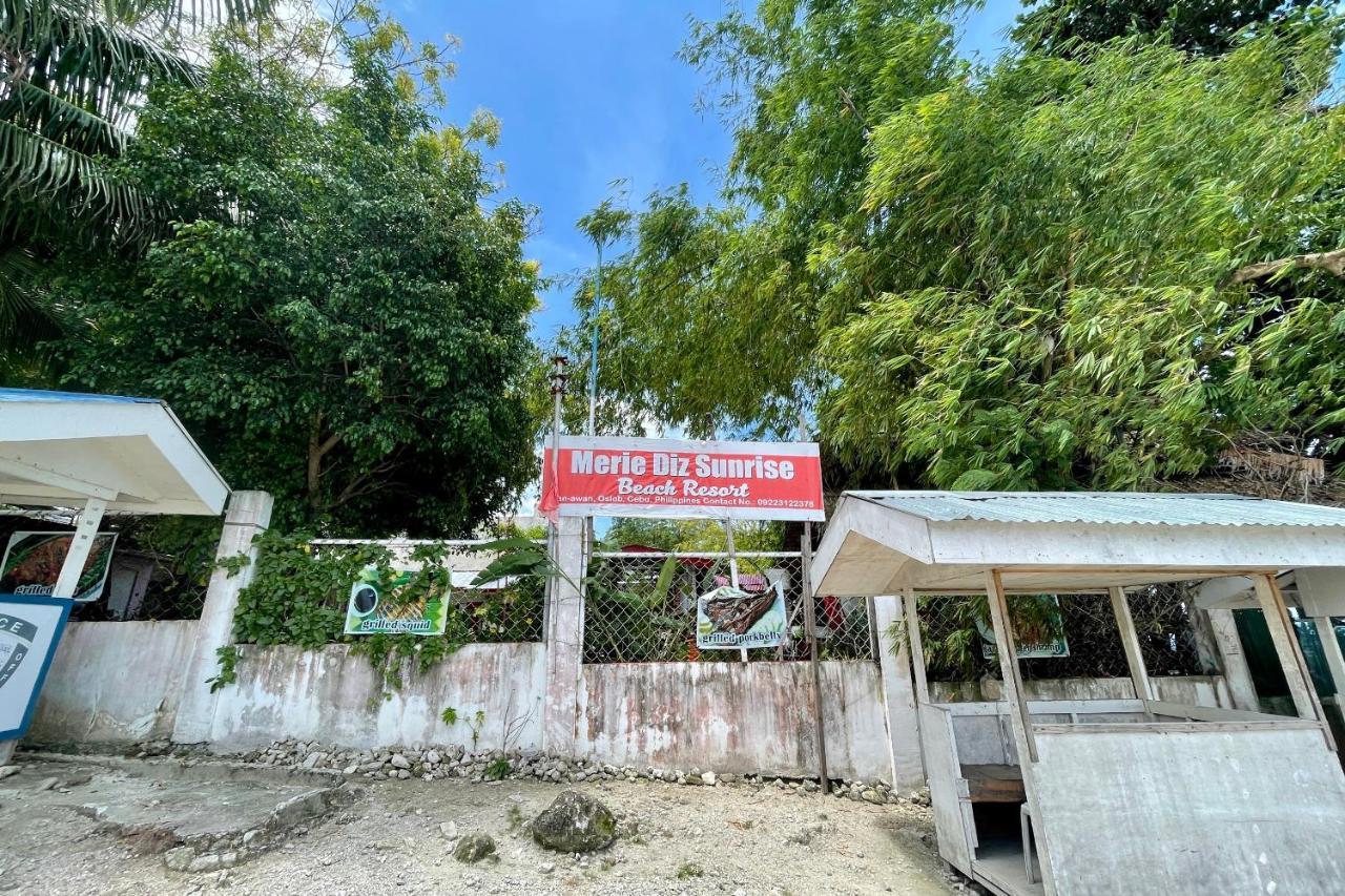 Oyo 899 Merie Diz Sunrise Beach Resort Oslob Bagian luar foto